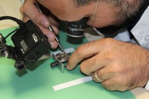 Artisanat de précision – l’ergonomie au service de la pérennité du savoir-faire